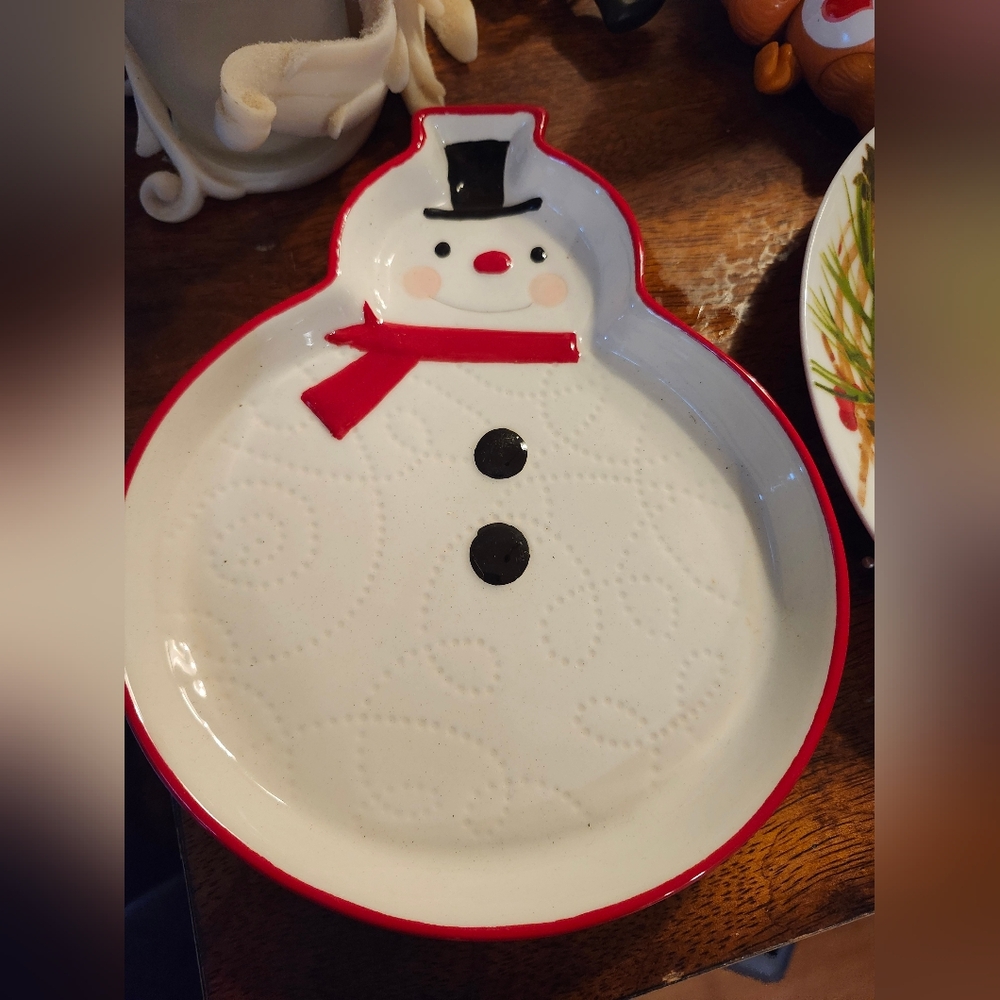 Hallmark Red-Trimmed Holiday Plate